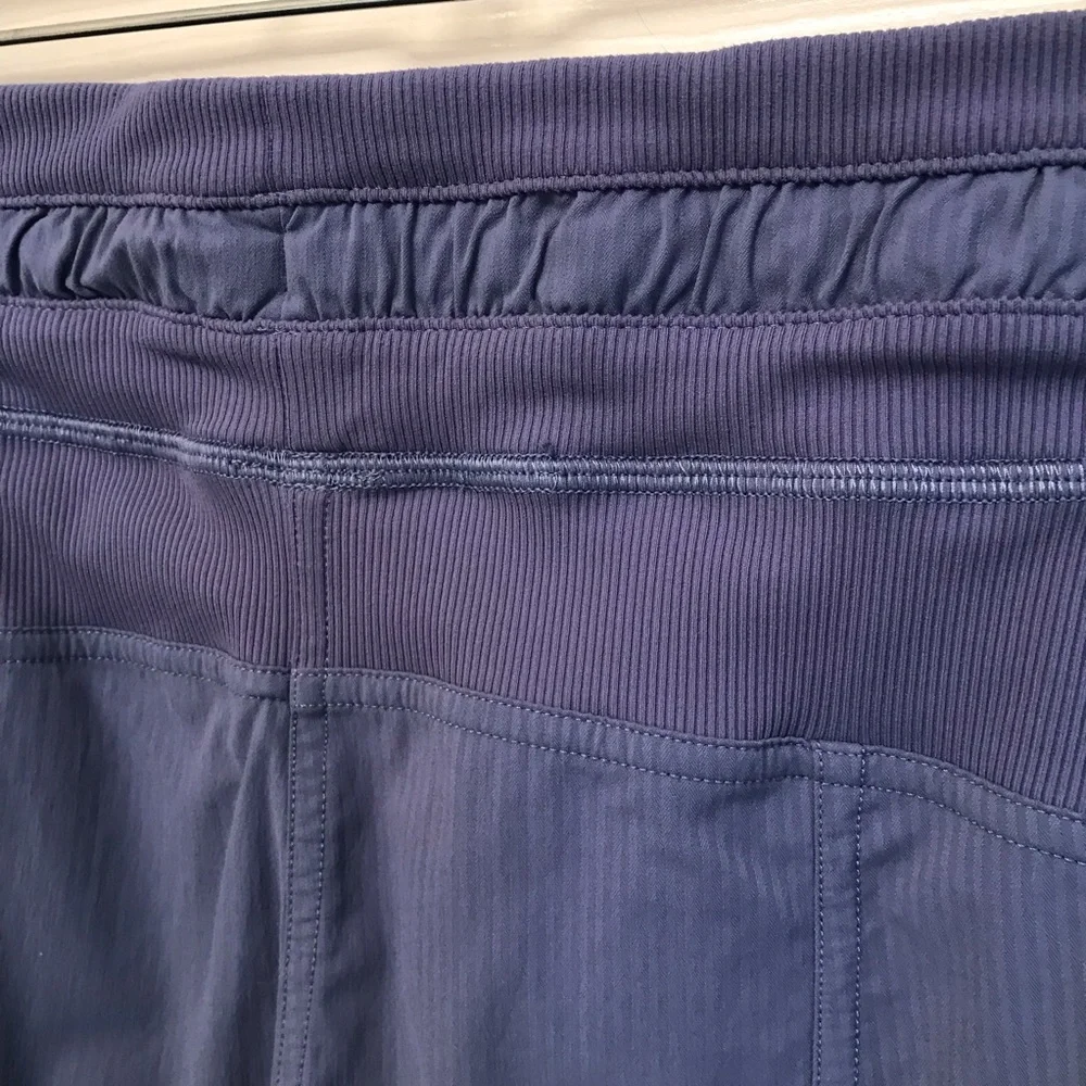 Lululemon Dance Studio MR Crop Pitch Blue